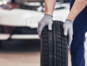 Жителям Воронежской области порекомендовали сменить резину на машине