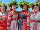В панинском селе Сергеевка встретили Троицу