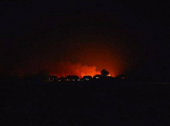 В Аннинском районе бушует масштабный ландшафтный пожар