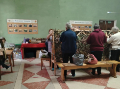 Таловские волонтеры за 2 года изготовили почти 500 масксетей