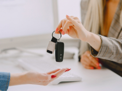 Многодетные семьи не будут лишать единственных машин за долги