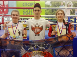 Эртильские спортсменки завоевали две золотые медали на межрегиональном турнире