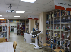 Верхнеикорецкую библиотеку Бобровского района признали лучшим сельским учреждением культуры