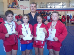 В Таловой прошёл открытый турнир по самбо