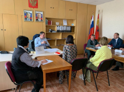 Глава Панинского района провел личный прием граждан
