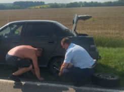 В Эртильском районе сотрудники ДПС оказали помощь автомобилисту