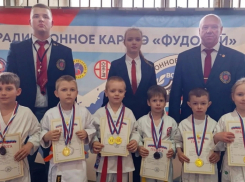 Панинские каратисты взяли 5 золотых медалей на соревнованиях в Воронеже
