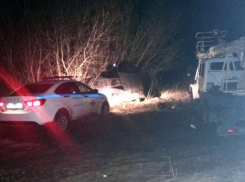 Последствия полицейской погони показали на фото в Аннинском районе