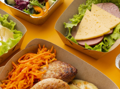 Санврачи напомнили воронежцам правила покупки готовых блюд из магазина