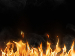 В Бобровском районе сгорел дом