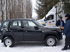 В Эртильскую районную больницу купили новое оборудование и автомобиль
