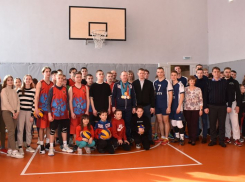 В Эртильском районе прошли турнир по волейболу и встреча с олимпийским чемпионом