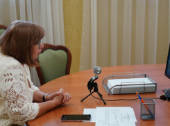 Руководитель областного управления ЗАГС Марина Севергина провела прием граждан в Эртильском районе