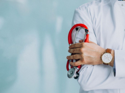 Бобровского врача задержали за взятку в 40 тыс. рублей