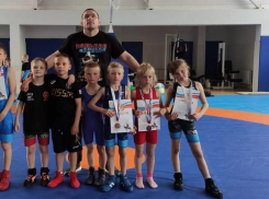 Эртильские борцы завоевали четыре медали на открытом турнире