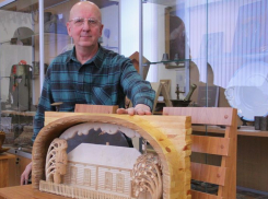 В Анне открылась выставка работ в технике объемной резьбы по дереву