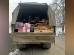Жители Панинского района отправили на зону СВО стройматериалы и масксети