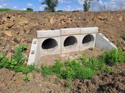 В  подтопляемом селе Таловского района завершаются работу по строительству ГТС 