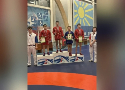 Таловские самбисты завоевали три медали на открытом турнире в Семилуках
