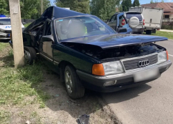 В Анне пьяный водитель врезался в столб и попал в больницу