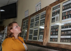 В Боброве открылась выставка марок, посвященных ВОВ