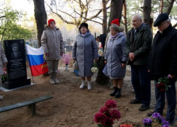 В селе Шестаково Бобровского района почтили память земляка – участника ВОВ