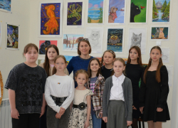 Жителей Аннинского района приглашают на выставку картин местных художников