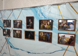 В преддверии юбилея Победы в Бобровском училище культуры организовали фотовыставку