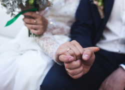 В красивую майскую дату в Воронежской области поженились всего 39 пар