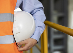 Жительница Аннинского района подала в суд за плохой ремонт крыши