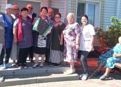 Бобровский творческий коллектив «Неудержимые» отметил 10-летие