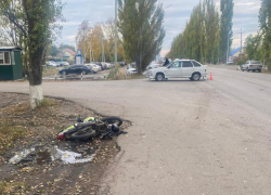 В Боброве автомобилистка сбила подростка на мотоцикле