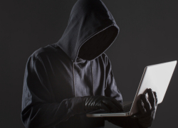 В Панинском районе женщине аннулировали кредиты, оформленные мошенниками