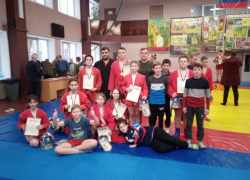 Таловские спортсмены приняли участие в открытом турнире по самбо