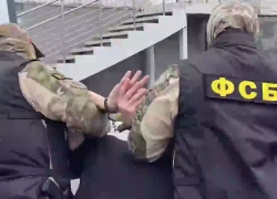 Воронежским военным и чиновникам отправили взрывчатку под видом парфюмерного набора