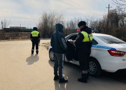 В Панинском районе сотрудники ГИБДД выявили злостного неплательщика штрафов