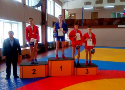 Таловские самбисты завоевали три медали на первенстве в Воронеже