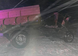 В Эртильском районе пьяный водитель грузовика протаранил иномарку
