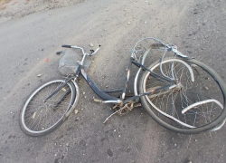 В Бобровском районе водитель «семерки» сбил велосипедистку