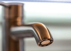 В России вдвое повысили плату за воду без счётчиков