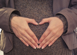 С 2026 года беременные смогут бесплатно делать НИПТ на генетические патологии ребёнка