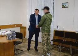 Панинская администрация передала пять портативных раций в зону СВО
