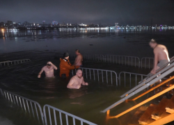 В Воронежской области в крещенских купаниях поучаствовали более 9 тыс. человек