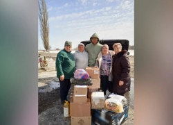 Панинцы отправили в зону СВО масксети и посылки с гумпомощью
