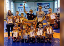Панинские борцы завоевали 7 золотых медалей на межрегиональном турнире