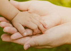 В Воронежской области многодетным матерям напомнили о возможности досрочно выйти на пенсию