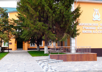 Жителей Бобровского района пригласили на открытие мемориальной доски Надежды Лизнёвой