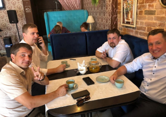 Оппозиция обломала PR-заготовку кандидата «Единой России» по Аннинскому округу