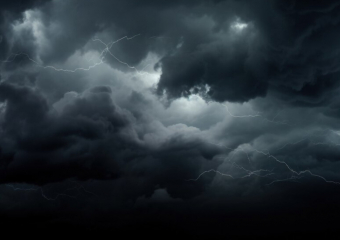 Жителей Воронежской области предупредили о сильном ветре и грозах