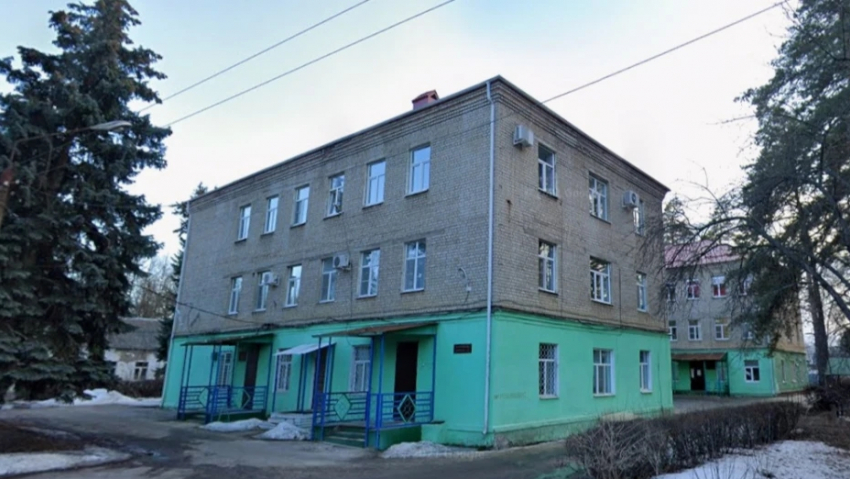 Липецкая фирма отремонтирует лечебный корпус №1 Аннинской районной больницы